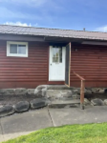 Cozy 2 bedroom cabin on a 20 acre lake