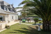 VILLA Sea view, Swimming pool, 50 m from the beach