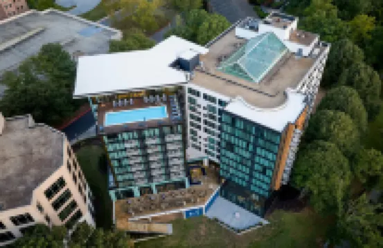 梅里威瑟湖畔小屋酒店-傲途格精選 鄰近Alister Town Center Columbia的酒店