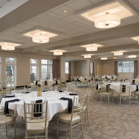 Courtyard Lake George Отели рядом с достопримечательностью «Форт Уильям Генри»