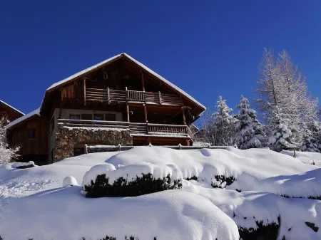 APPART RDC DS PRIVATE CHALET MY REVE DOMAINE ALPE D'HUEZ IN VILLARD RECULAS Отели в г. Виллар-Рекюла