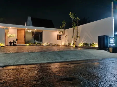 Gauri Vasanta Villa Отели в г. Ngaglik