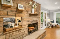 The Cottage at Lake Sammamish, Air Conditioning, Dog Friendly, Lake Access