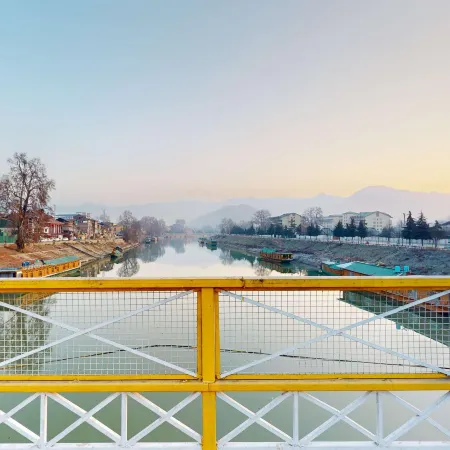 Radisson Collection Hotel & Spa, Riverfront Srinagar