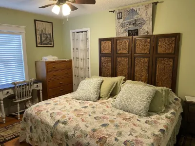 Downtown Manteo Prime Location near Beaches and Manteo Waterfront
