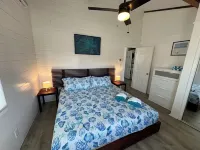 Private Heated Pool and Hot Tub, across the street from the ocean!