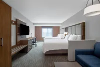Holiday Inn Express & Suites CLINTON by IHG - موقف سيارات