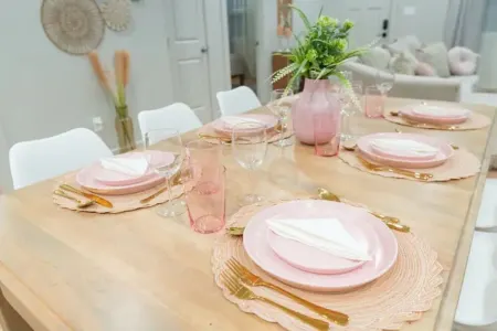 Dreamy Getaway 2br|2ba, Relaxing Backyard w/ Mural Отели рядом с достопримечательностью «Зоопарк Мемфиса»