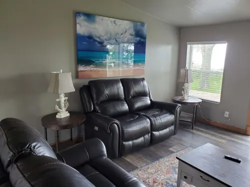 Awesome Waterfront Views, with all the comforts of home.