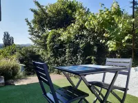 3-star gîte, green setting, close to shops, free WiFi