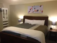 The Staterooms 2J, Directions, Newly Built, Seasonally Heated Pool, Beach Nearby