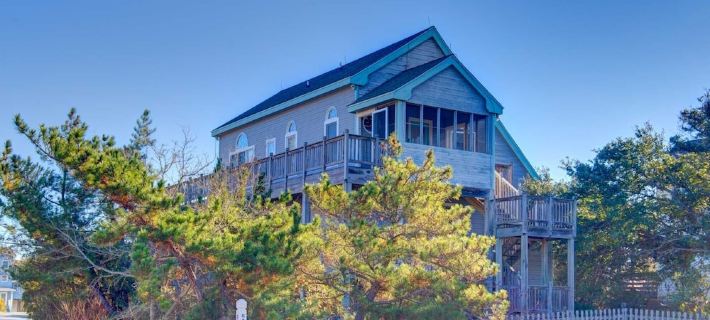 June 27-July 4th is Open. Check the Discounted Rates. カローラのホテル