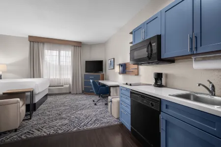 Candlewood Suites Alexandria