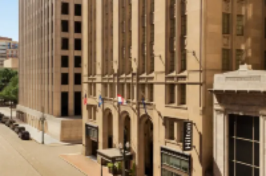 ヒルトン ニューオーリンズ / セント チャールズ アベニュー のホテル