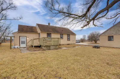 Rural Retreat Near Golf Courses in Ottawa Lake! Các khách sạn ở Dundee