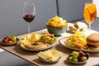 Holiday Inn Express & Suites Sion Hotels in Sion