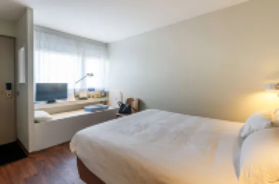 โรงแรม แคมพาไนล์ อัลบี เซ็นเตอร์