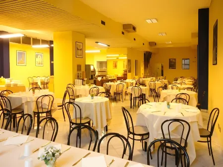 Eurhotel Отели рядом с достопримечательностью «Вилла Кастелло»