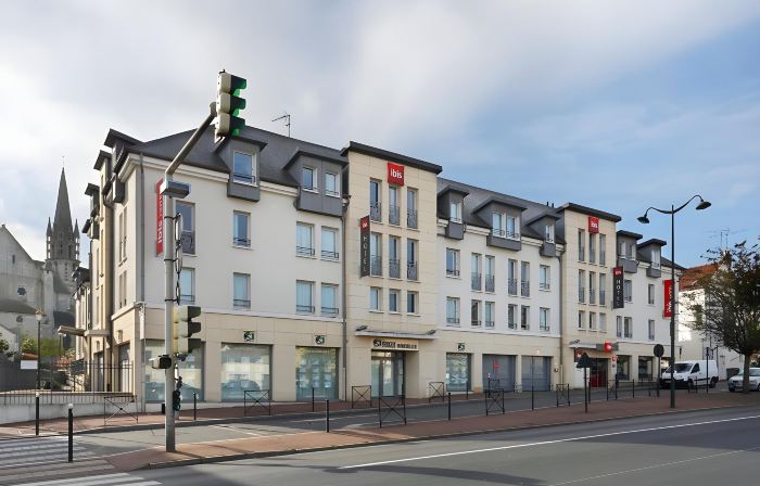 Hôtel ibis Etampes