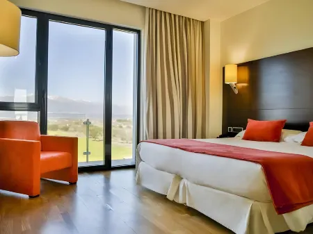 Hospedium Hotel Valles de Gredos Golf