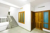 Tulip Homes by the Oaks Inn