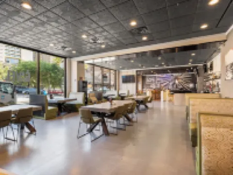 Riverwalk Plaza Hotels in Bexar County