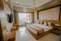Hotel Mukut Mani Hotel di Radha Kund