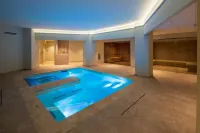 Garrigae Domaine de l'Esterel - Piscine & Spa Cinq Mondes - Hot Tub