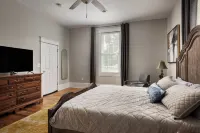 Huge Mod Farmhouse Lux 4 Less Than Resort Central Shen Natl or Resort Send Inq.