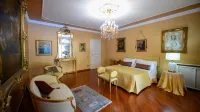 Luxury SPA Villa with Private Pool, Jacuzzi,Pine Forest - Available for Weddings Hotel in zona Magazzini Smart Partinico