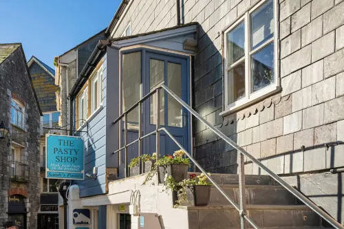 Beautiful 3 bedroom cottage in the heart of Looe