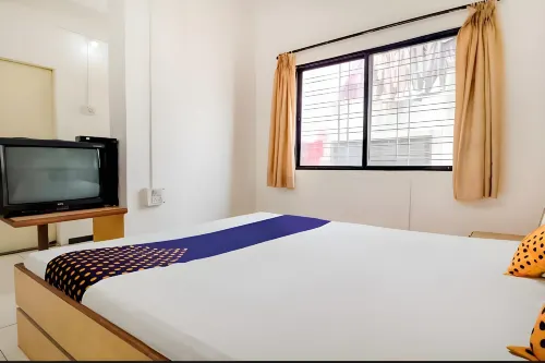 Hotel Rahi,Nashik - ที่มีที่จอดรถ