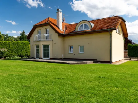 Garden & Terrace Villa