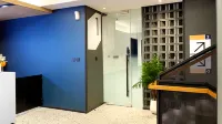 FIERIS IZZY HOTEL