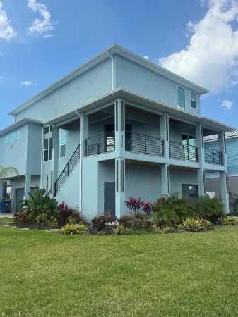 Charming 3-bedroom house in Hernando Beach with Direct Gulf Access