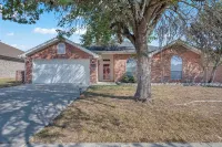 Charming Rustic Retreat with 4-bedroom house with WiFi in enchanting Killeen