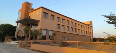 Sangath Banquet & Resort Hotels near Ranchhodrai Dakor Temple
