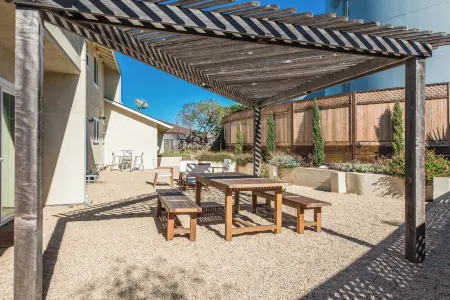 Wow Panoramic Views of Entire Monterey Bay! King Beds, Large Kitchen Отели в г. Сисайд