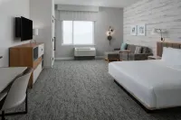 TownePlace Suites Pensacola West I-10 - parking