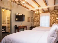 Vila Ebel Hotels in Korce