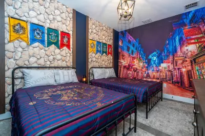 Contemporary 4BR Getaway Minutes From Disney