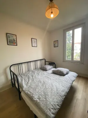 Les Sources Vichy Hôtels à : Vichy