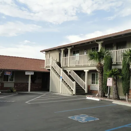 Escondido Inn