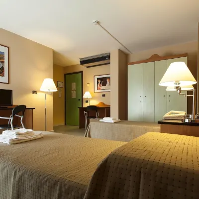 Albergo Athenaeum Hotels near Palermo Catacombs