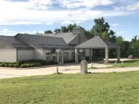 Days Inn by Wyndham Grove