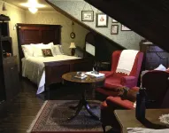 Alaska Heritage House Bed and Breakfast Hotels in Fairbanks