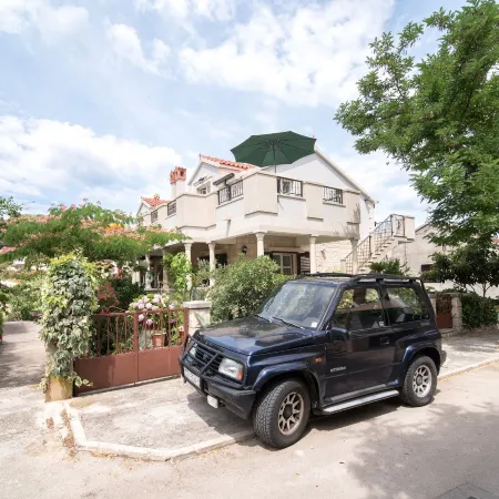 Apartments Mare Hotels in Postire