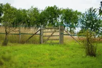 Tring Grange Cottage - Sleeps 2 - Onsite Parking