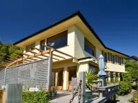 The Wheelhouse Inn Hotels in Nelson