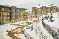 Lift Park City - Canyons Village Hotels in Alta